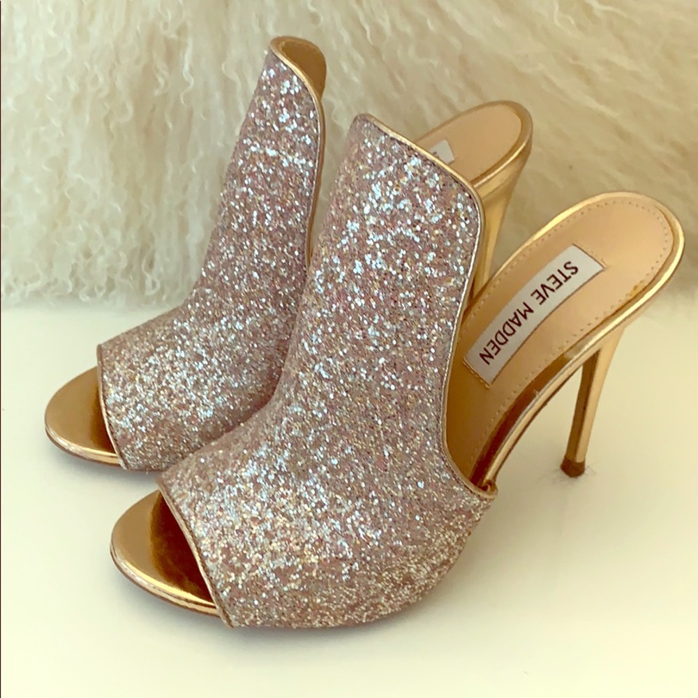 STEVE MADDEN SINFUL GLITTER MULES - SIZE 5.5